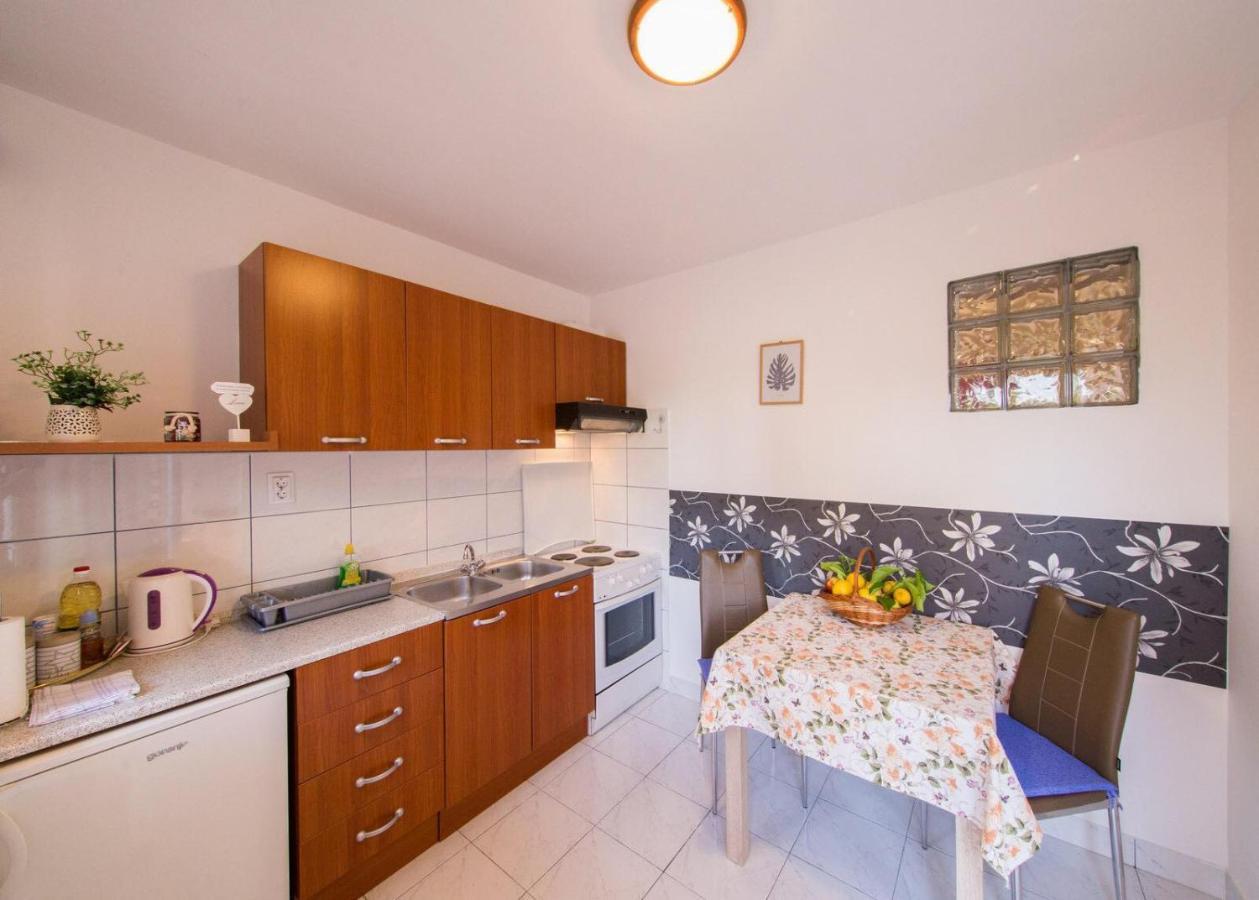 Apartmani Katija Komiza Ngoại thất bức ảnh