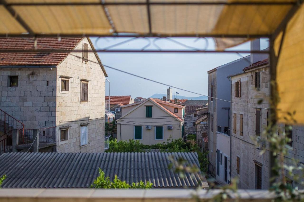Apartmani Katija Komiza Ngoại thất bức ảnh